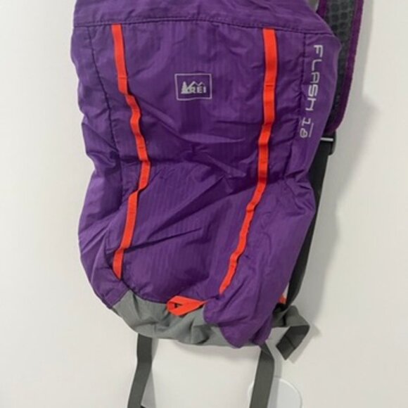 REI Purple Reflective Lightweight Hiking Backpack - Picture 6 of 7